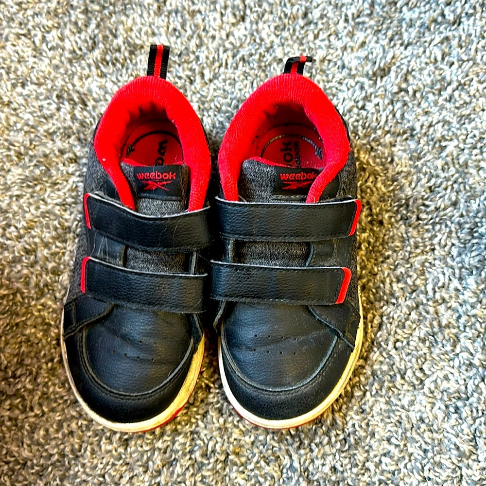 Toddler Velcro sneakers